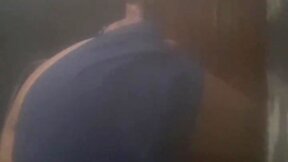 Mi culo quiere penes vírgenes